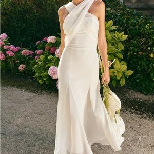 Elegant White Sleeveless White Dress